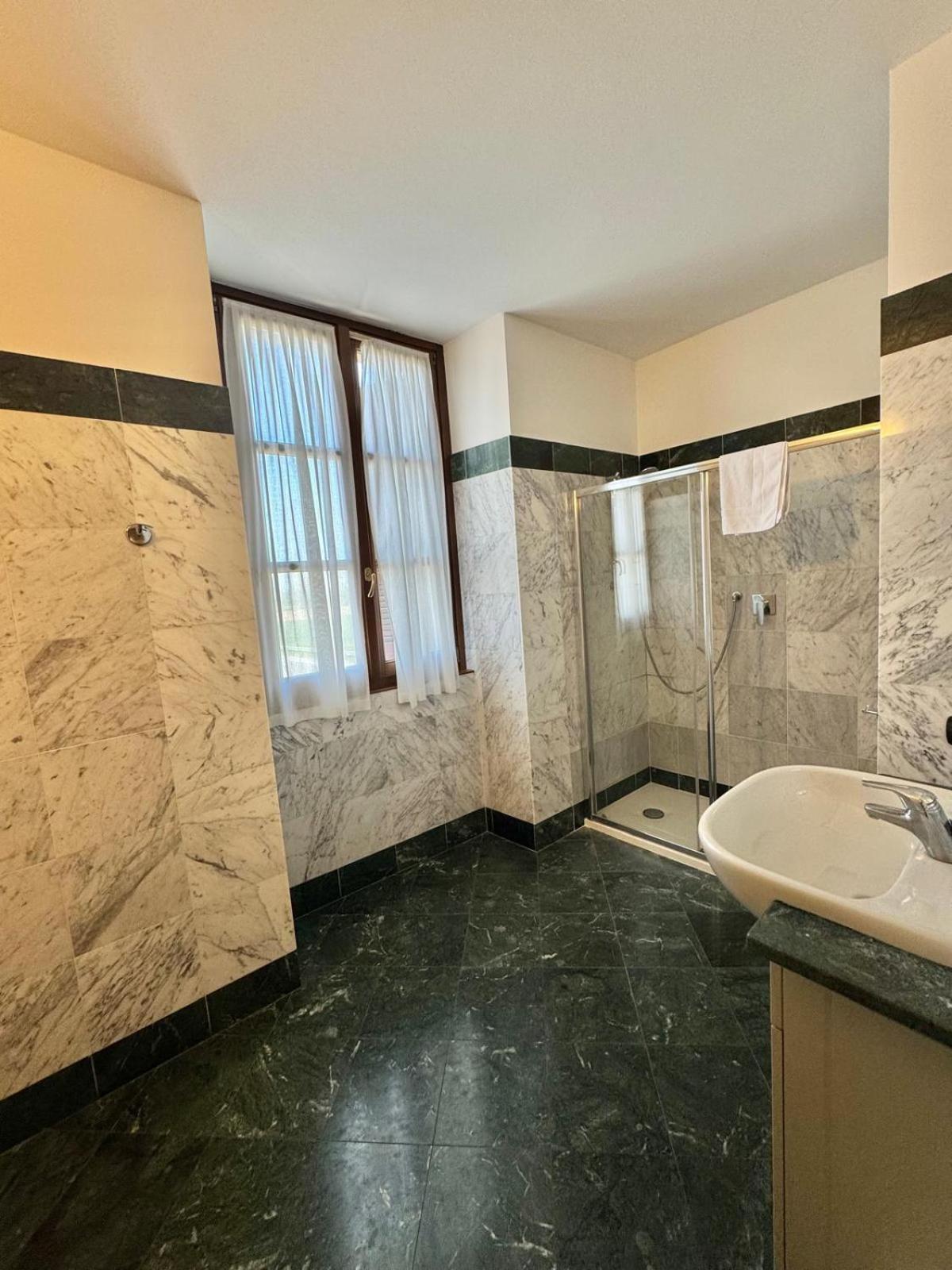Hotel Il Gelso Pontevico エクステリア 写真